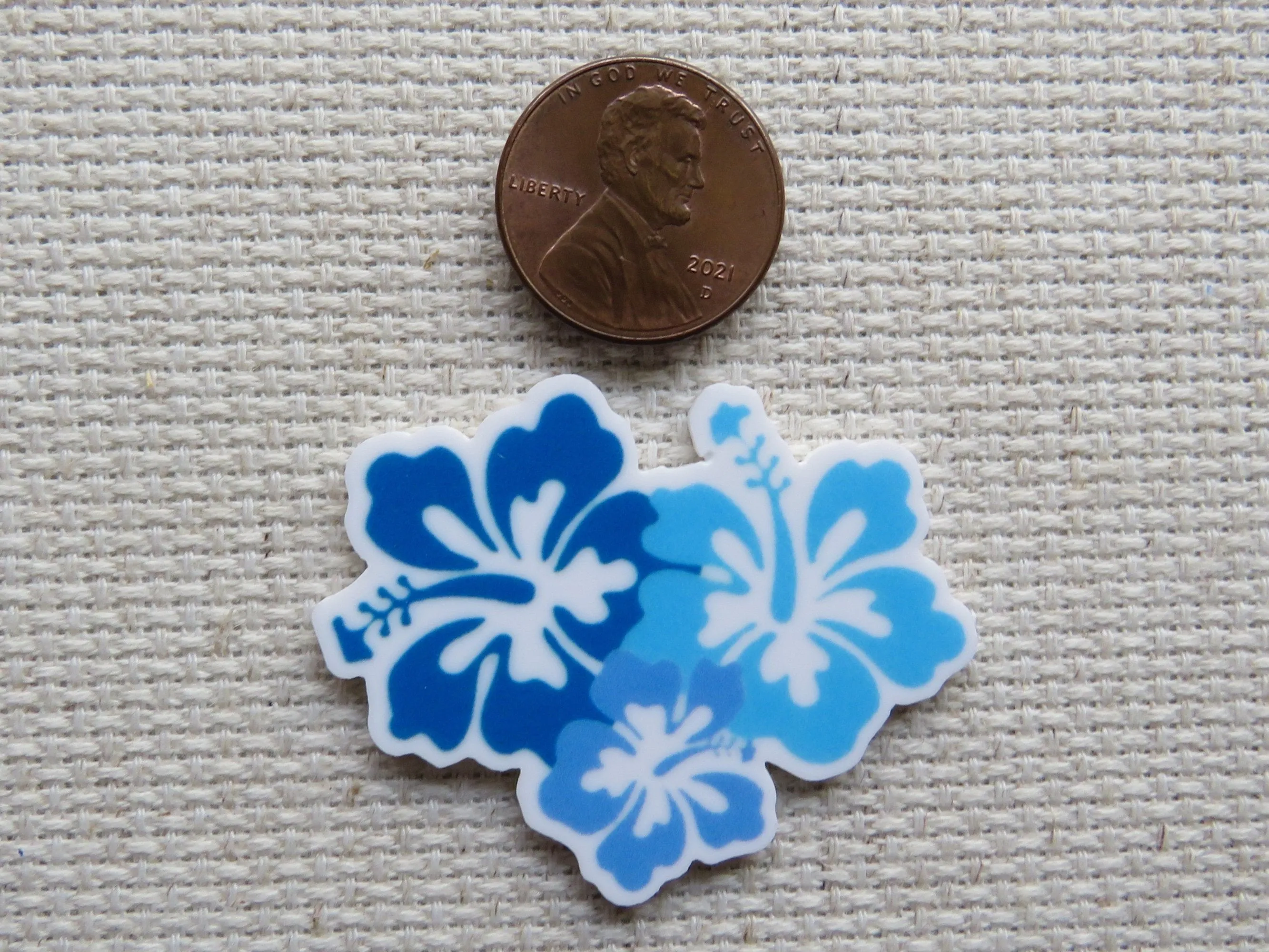 Blue Hibiscus Flowers Needle Minder, Cover Minder, Magnet